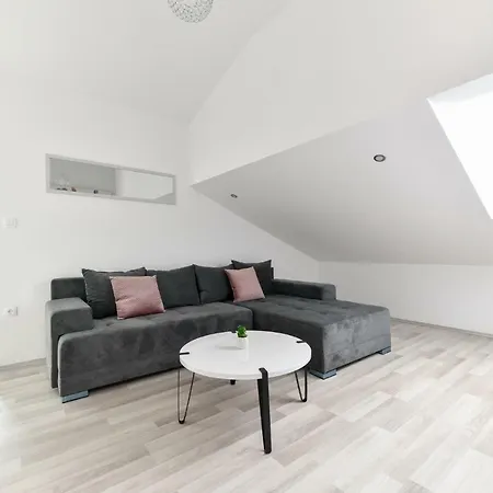 Apartment Grey Old Town