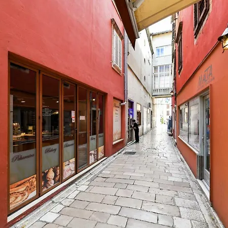 Grey Old Town Apartment